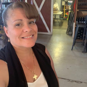 Meet your Posher, Rosaura